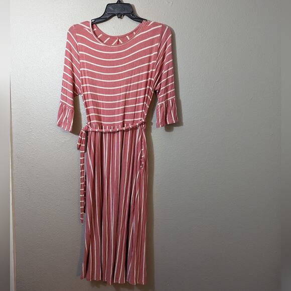 Hailey & co striped midi dress - Picture 2 of 3